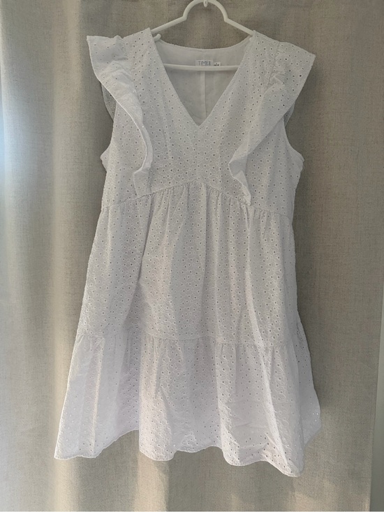 Time and Tru Dresses & Skirts - Time and Tru White Eyelet Ruffled Mini Dress